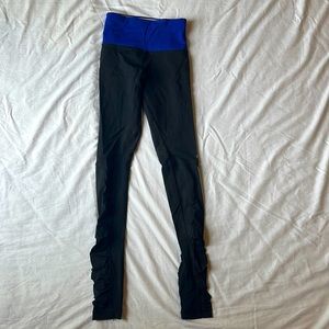 Lululemon black scrunched leggings (size 2)! with wintage waistband